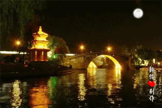 明月寄相思的唯美句子（一轮明月寄相思的诗句） 第13张