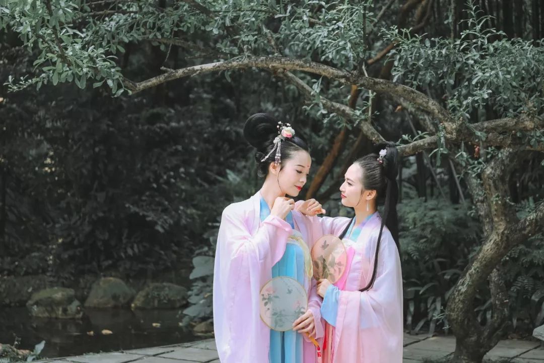 关于端午节的古诗词（端午节诗词赏析） 第21张