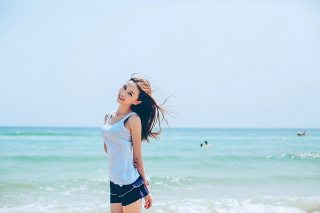 赞美女生的句子唯美（夸赞心中女神的美句大全） 第5张