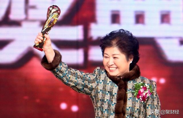 中国第一位女性首富，靠着白手起家，如今坐拥440亿身家 第7张