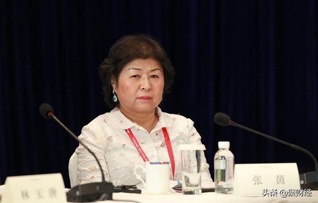 中国第一位女性首富，靠着白手起家，如今坐拥440亿身家 第11张