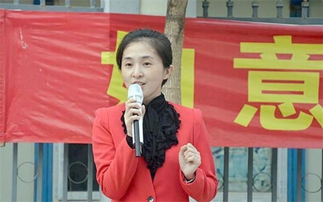 胡红梅的“堕落史”：从最美校长到“无耻小偷”，她经历了什么？ 第5张