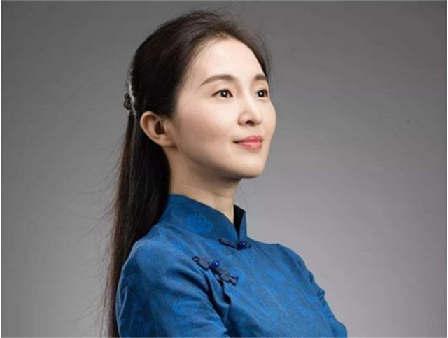 胡红梅的“堕落史”：从最美校长到“无耻小偷”，她经历了什么？ 第9张