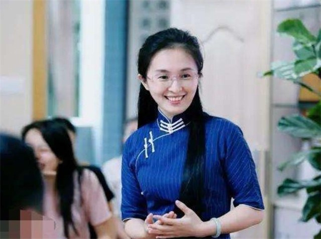 胡红梅的“堕落史”：从最美校长到“无耻小偷”，她经历了什么？ 第15张