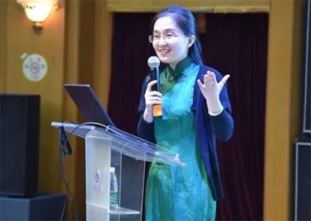 胡红梅的“堕落史”：从最美校长到“无耻小偷”，她经历了什么？ 第23张
