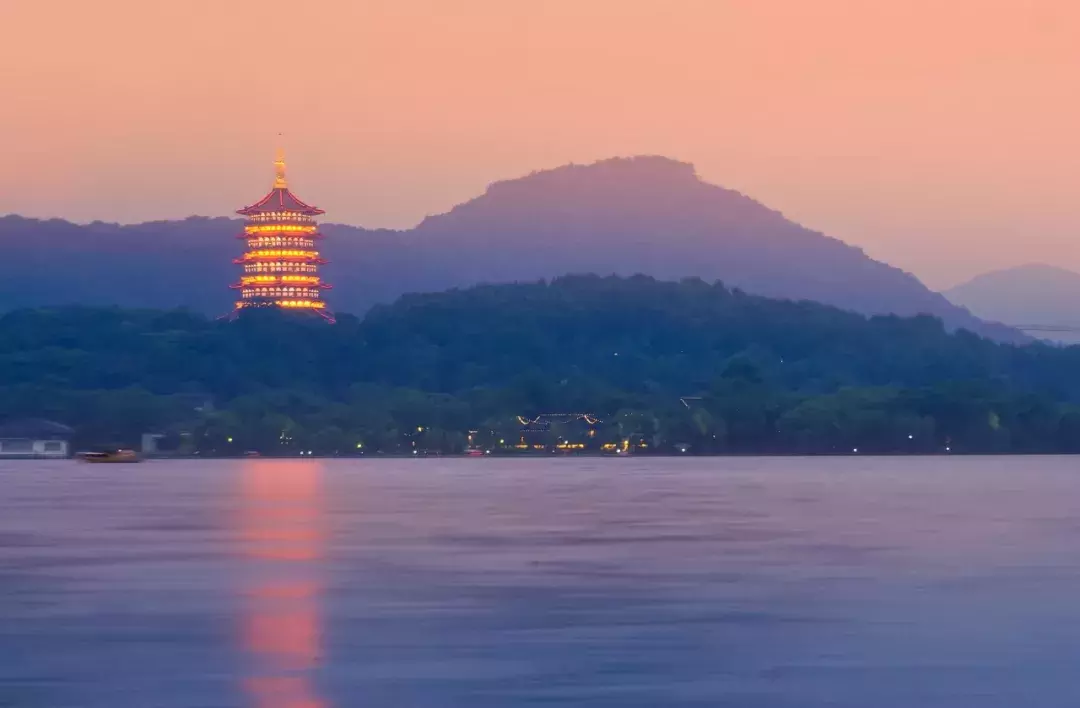 爱国情怀的诗句有哪些（形容忧国忧民的十首古诗） 第19张