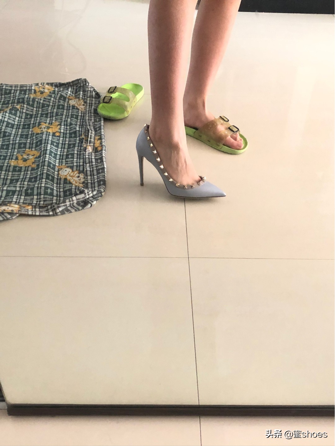 奢侈品高跟鞋华伦天奴，专为女人设计的性感风格，独一无二不撞款 第13张