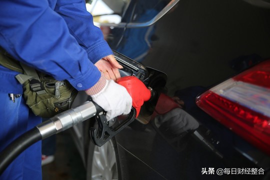 油价调整消息：今天2月18日，加油站调价后92、95、98汽油售价 第5张