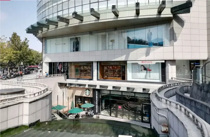 网红美妆，群战实体店 第1张