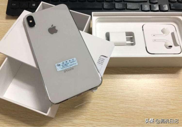 新手机需要用完电再充电吗（新买的手机正确充电的方法） 第1张