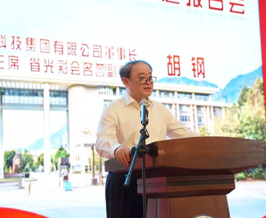福州“慷慨”老板：30岁白手起家，让18人身家过亿，3个亿分员工 第19张