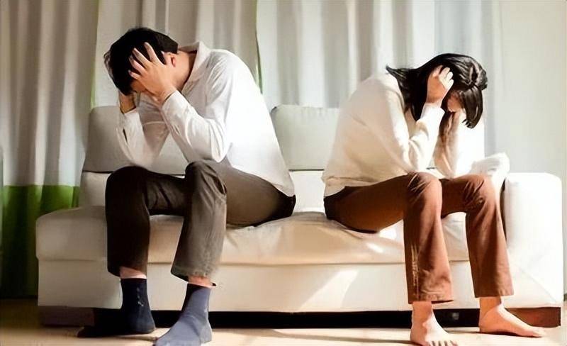 新的婚姻法彩礼女方要离婚该怎么判（最新离婚案例及分析） 第3张