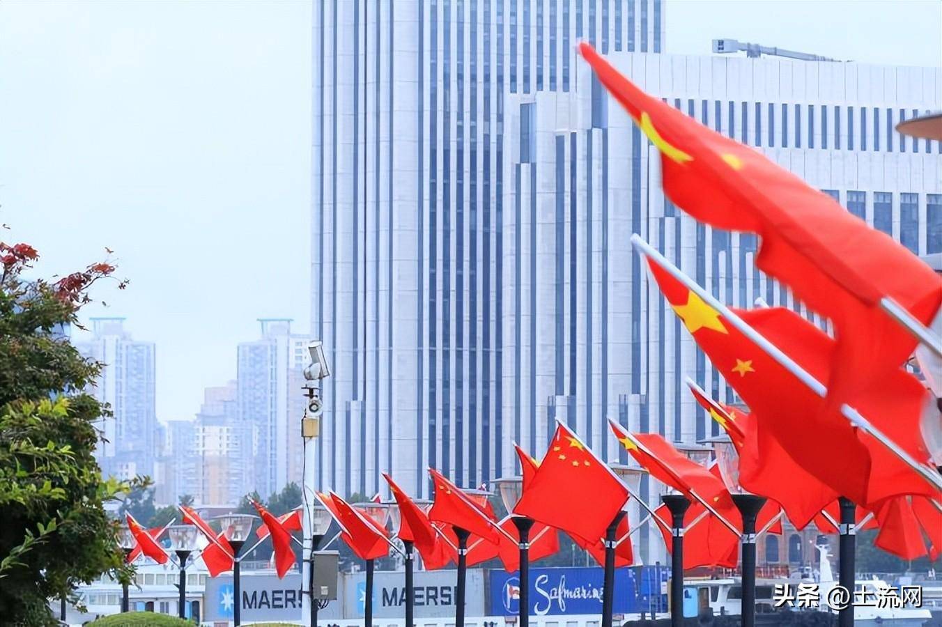 国庆节假期怎么放假几天（关于国庆放假的法律条文） 第3张