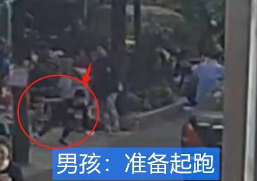 小区内小孩乱跑被车撞责任怎么划分（孩子被撞事故的认定） 第3张