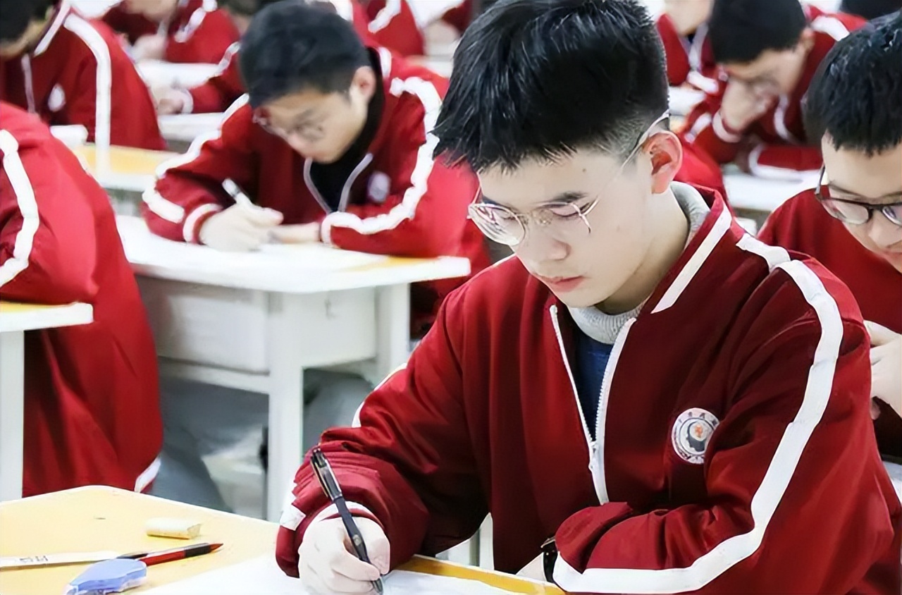 2022高考后不允许复读？落榜的考生将何去何从，教育部作出新回应 第3张
