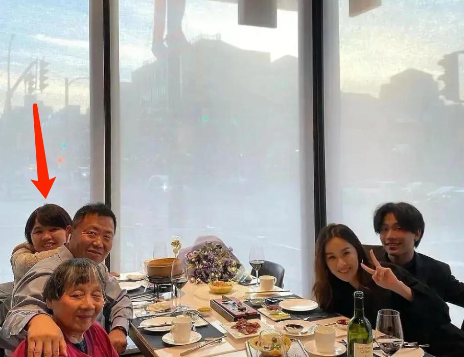 陈坤妻子身份曝光？被传保姆年仅19岁便为其产子，本人无奈回应 第3张