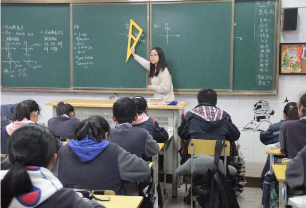 过来人票选“十大后悔专业”，会计、教育均上榜，一入医学深似海 第5张