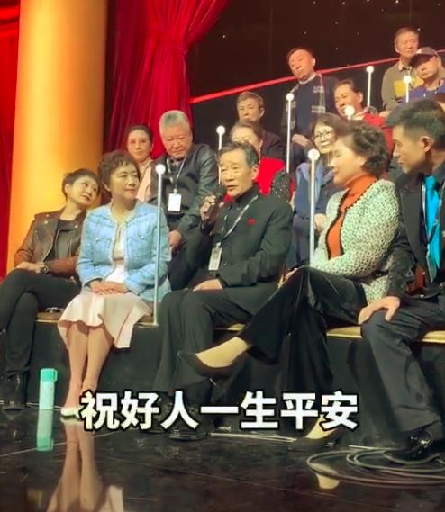 67岁李雪健近况不佳，面容消瘦头发灰白，因喉癌说话含糊不清 第5张