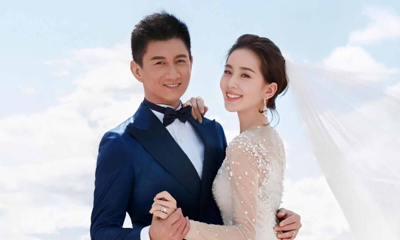 47岁苏有朋被曝密婚十年，女方是白富美经纪人，工作室辟谣：假的 第27张