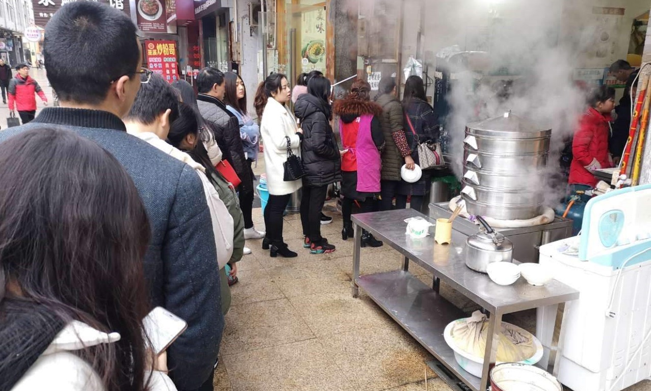 小小早餐店逆转生意困局！通过一招免费送豆浆，收入提升3倍 第5张