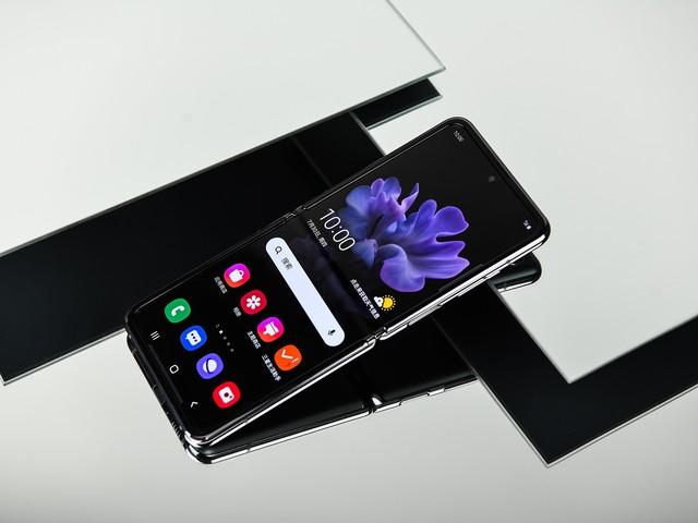 三星折叠屏Z Flip 5G上手 感受富豪的滋味 第5张