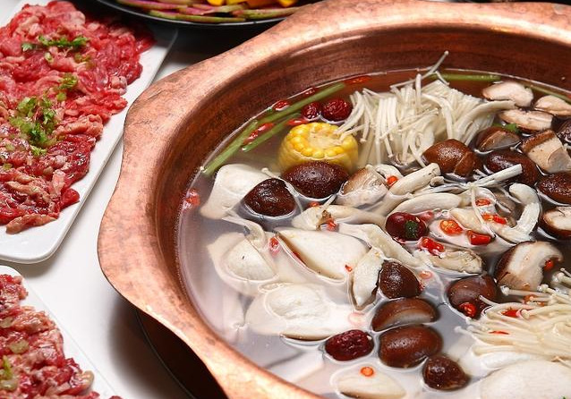 90后小伙创业，没花一分钱盘下火锅店，一场活动收款90万 第7张