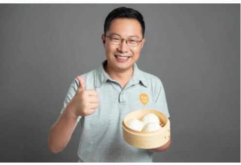 全国2000家门店，年营收超10亿，他把包子铺做成了上市公司 第7张