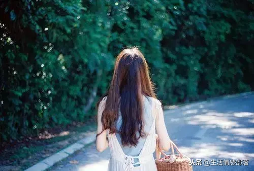 心事无人懂你的短句（形容有心事无人诉说的说说） 第5张