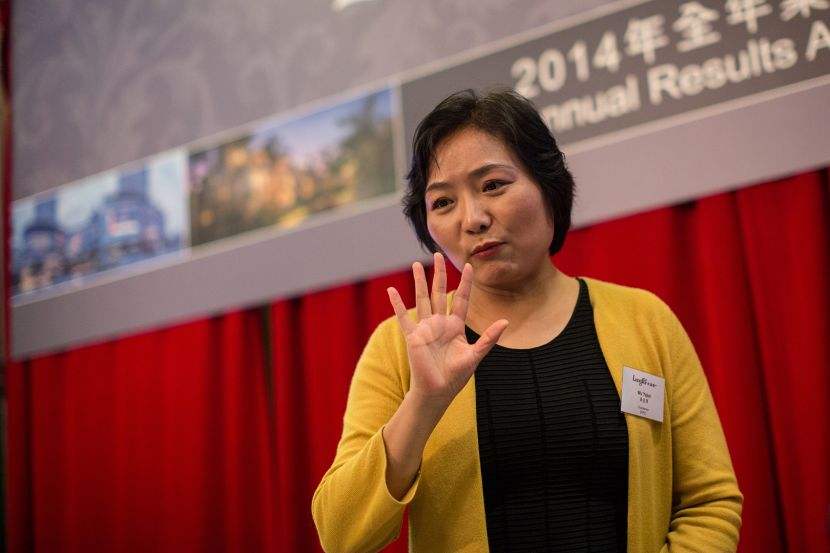 中国最“豪爽”女富翁：离婚分给丈夫200亿，如今还有千亿财富 第1张