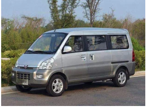 买油送车经典案例：买3万元油送3万元面包车，老板赚得盘满钵满 第3张