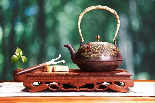 品茶的诗句有什么（品茶的经典古诗鉴赏） 第5张