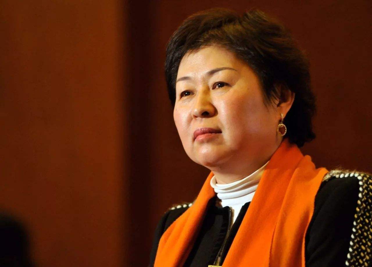 神秘的广东女富豪：把不起眼的“收废纸”生意，做到亚洲第一 第5张