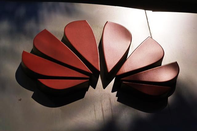 华为、苹果极限分化，iPhone11成销量冠军，华为无缘前十 第1张