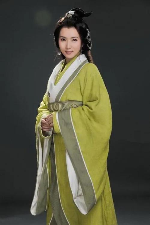 古代形容美女的句子（夸赞女人漂亮最经典句子） 第13张