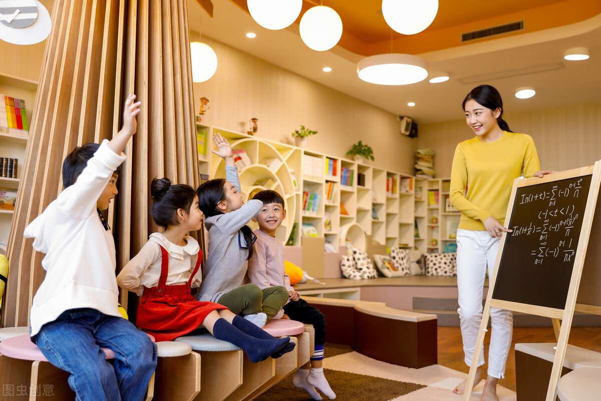 我，在编幼师月入5千，比合同工工资多3倍，上班一周后却想放弃 第17张