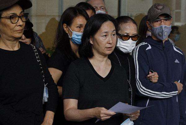 香港知名女富豪：砸6910万买马首献祖国，可惜58岁仍是单身 第1张
