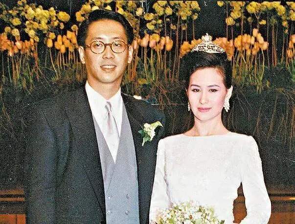 香港知名女富豪：砸6910万买马首献祖国，可惜58岁仍是单身 第5张