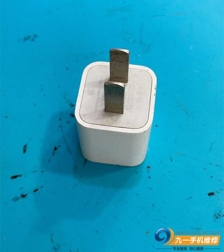 手机充电充不进去是什么原因（手机显示充电充不进电解决方法） 第3张