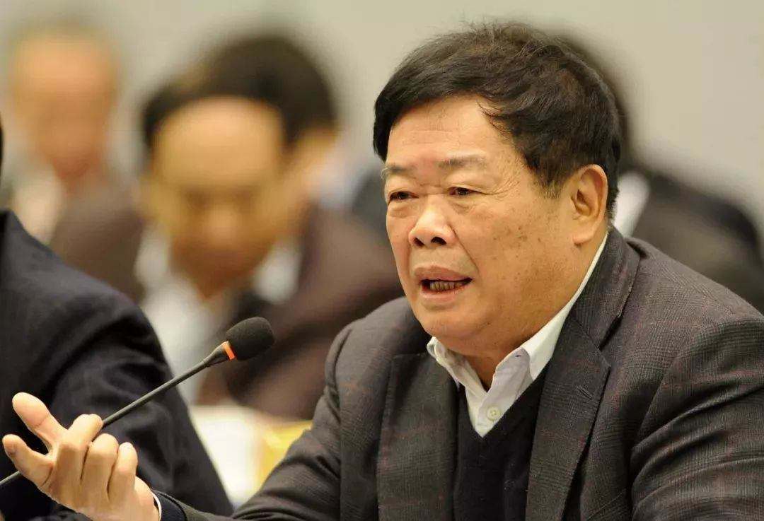 在美国大方捐90亿，国内诺而不捐！曾经的园林女王套现8亿离场 第1张