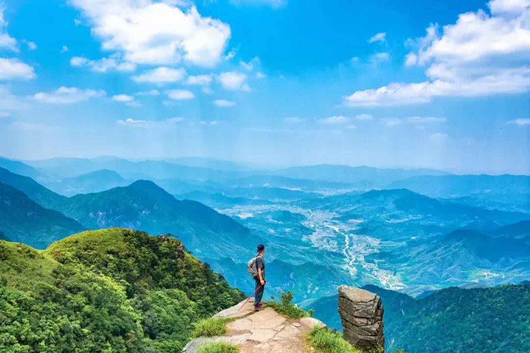 青春诗句经典语录（赞美青春的诗词） 第11张