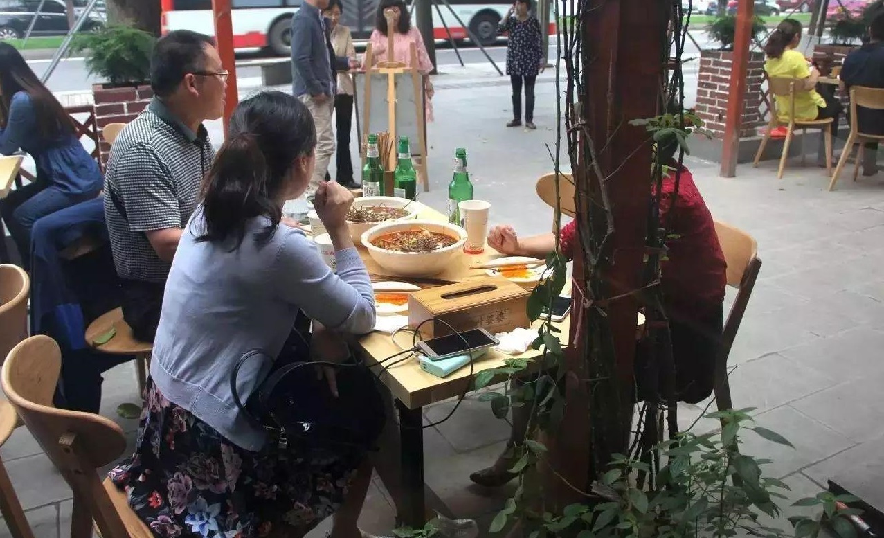 餐饮店花9.9买99元套餐，再送699元现金，月赚二十万 第3张
