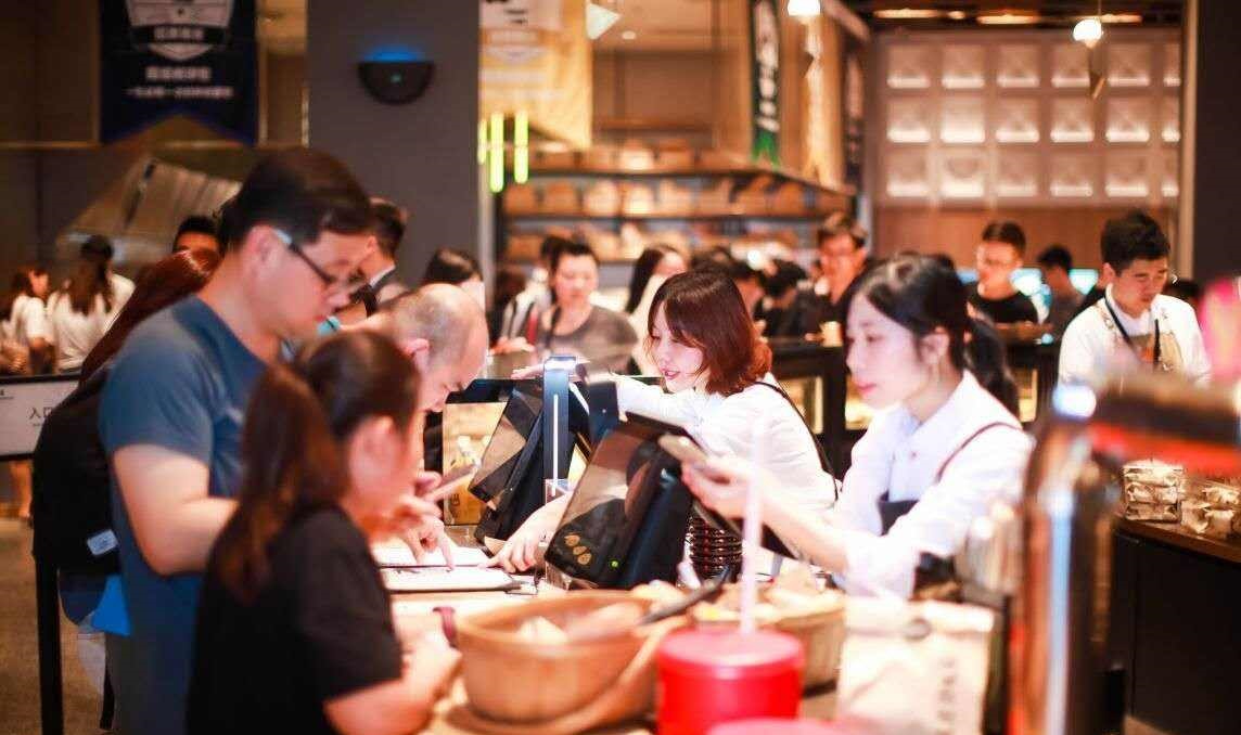餐厅生意差，老板用一个啤酒活动起死回生，快速盈利50万 第3张