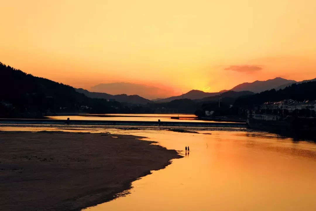 关于夕阳的诗句唯美（夕阳余晖的唯美诗句） 第3张