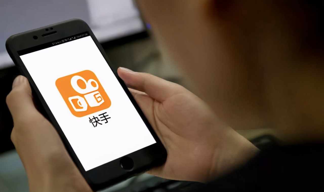 会唠嗑、稳坐直播江湖的东北人，为何只配给孤独的湖南人打工？ 第9张