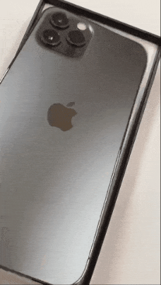 iPhone 12 Pro国行版真机抢先上手，这外观绝了 第1张