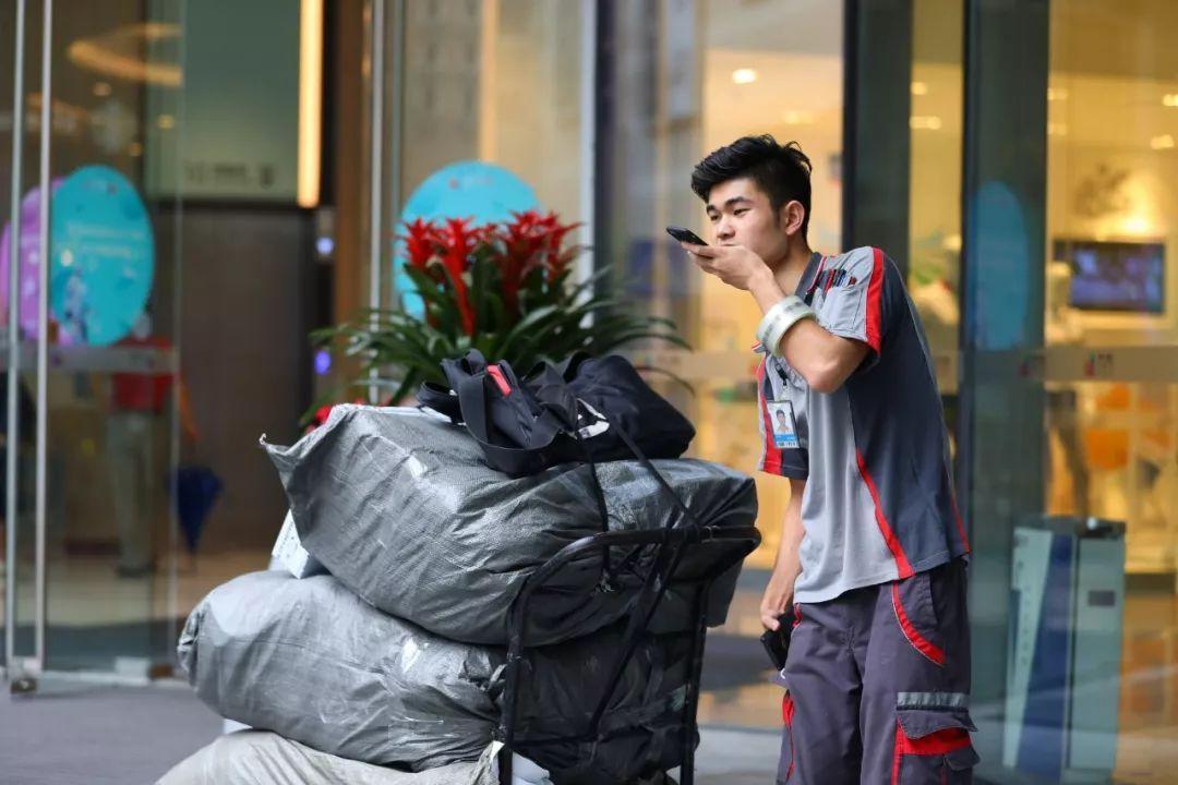 被“月入过万”骗入行的快递员：比搬运工还累，一个快件只赚3毛 第7张