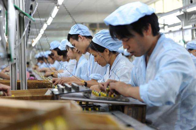 广东工厂招工难，厂老板：工人刚来2天就提桶跑路，他们咋想的？ 第7张