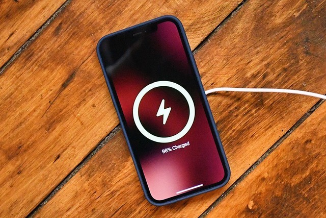 iPhone12连5G耗电快 苹果三大短板导致问题爆发 第1张