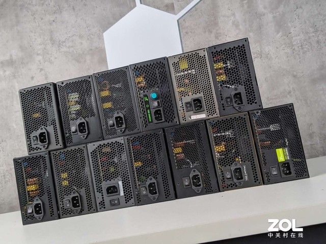 500W电源横评：交叉负载放倒3款产品 第1张