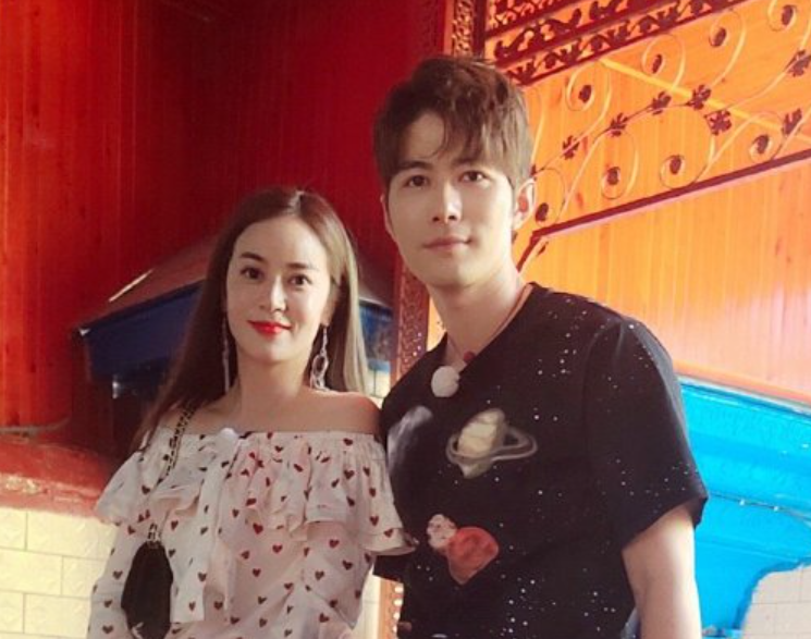 知名网红夫妇官宣离婚！男方净身出户只拿50万，分开后仍直播赚钱 第29张